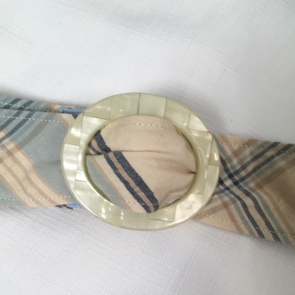 💥SALE💥 Two Bumbles And A Bee Reversible Belt - Picture 4 of 6
